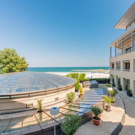 Отель New Belvedere Мангалия