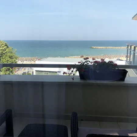 New Belvedere Отель