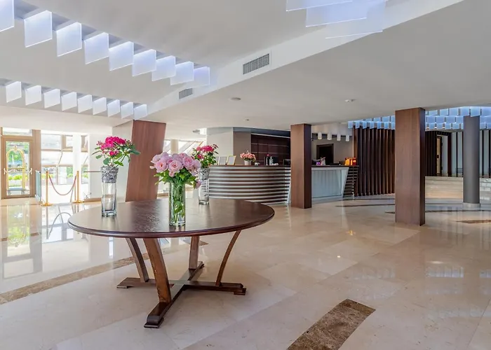 New Belvedere Hotell 5*