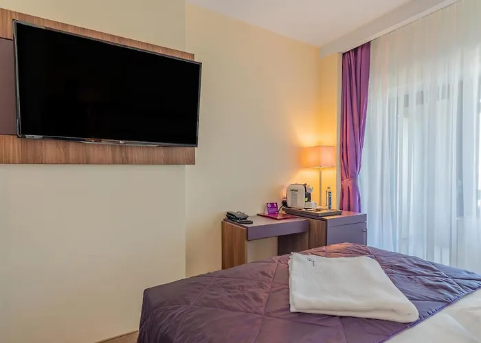 New Belvedere Hotell 5*