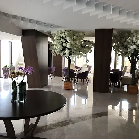 New Belvedere Szálloda 5*