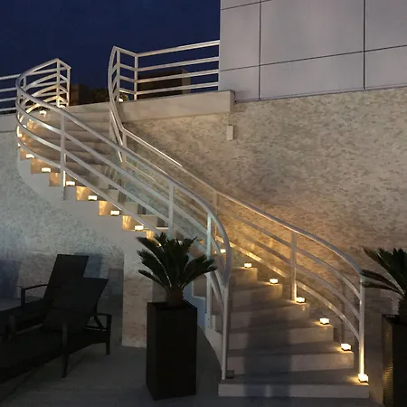 New Belvedere Hotel
